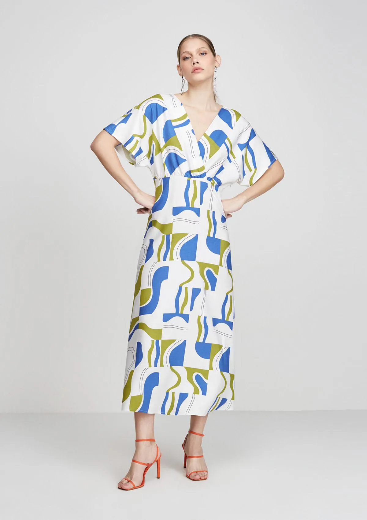 Vestido Midi Transpassado Decote V Em Viscose Evasê - Off White