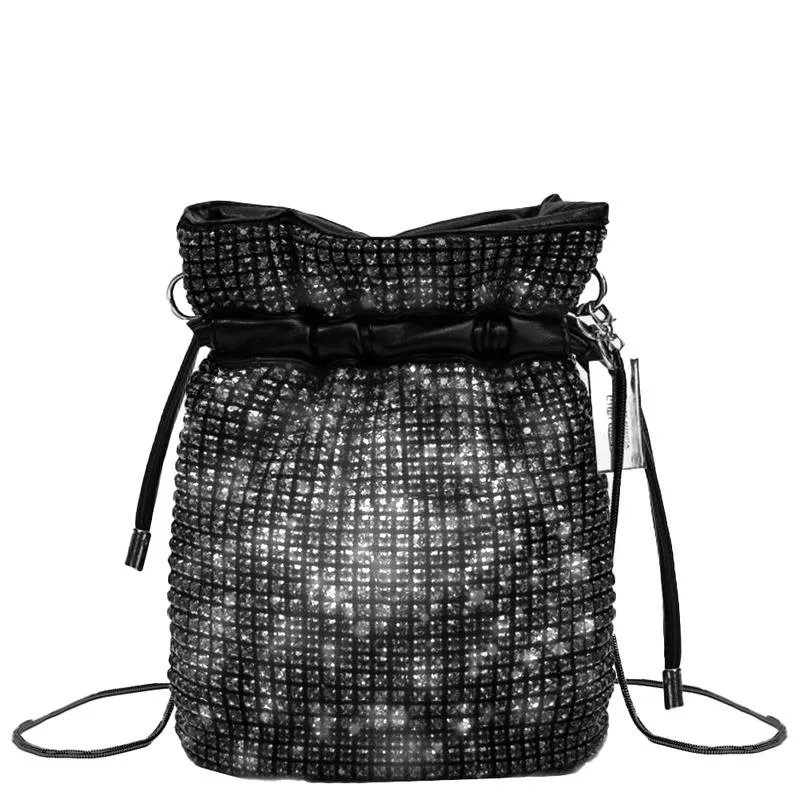 Bolsa Bucket Tiracolo de Strass Preto