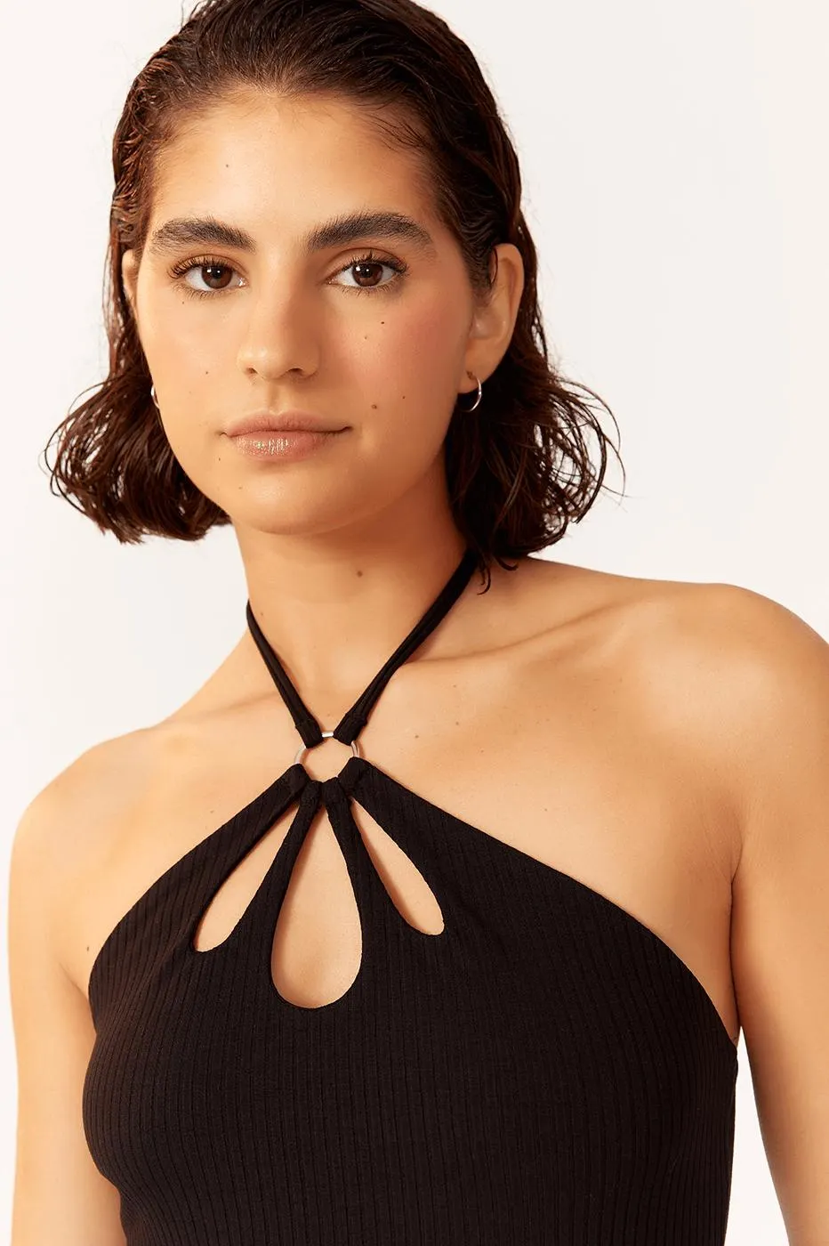 Vestido Midi Canelado Recortes