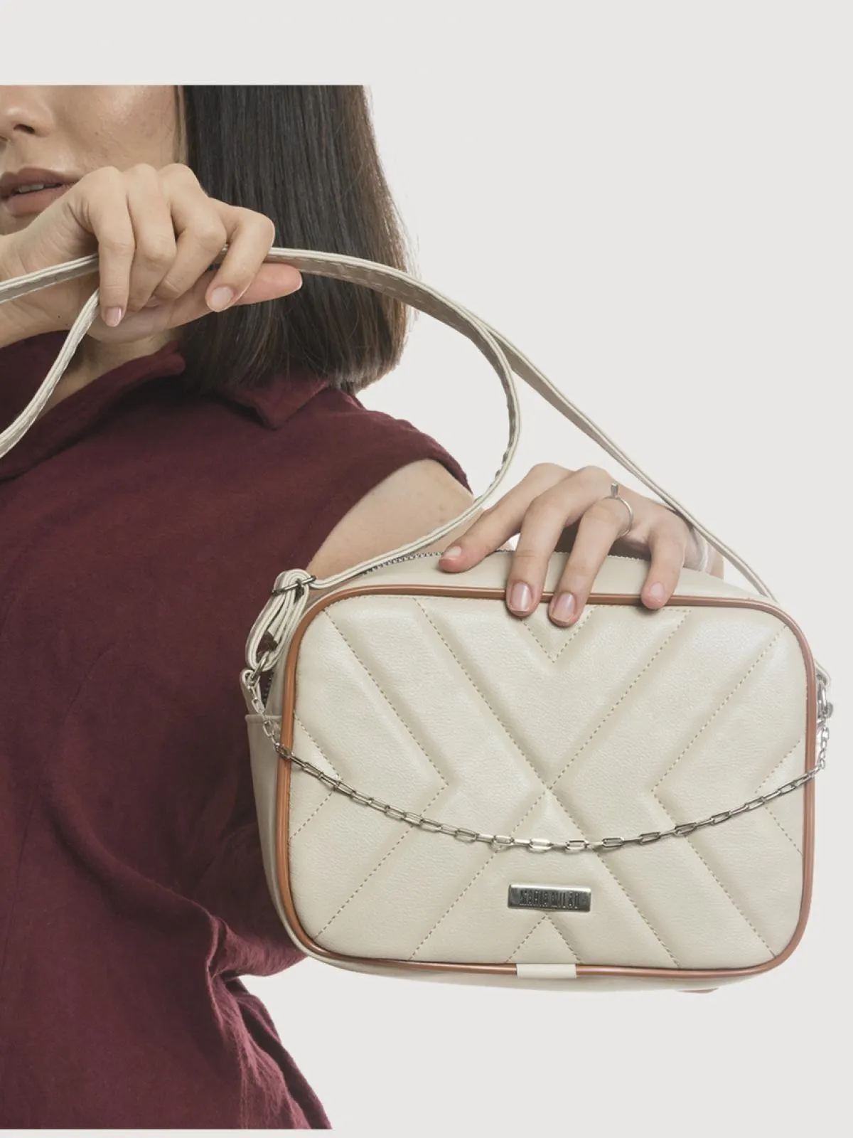 Bolsa Feminina Maria Milão Transversal Matelassê Off-White