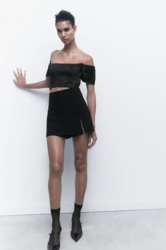 BLUSA ACETINADA COM BOTÕES