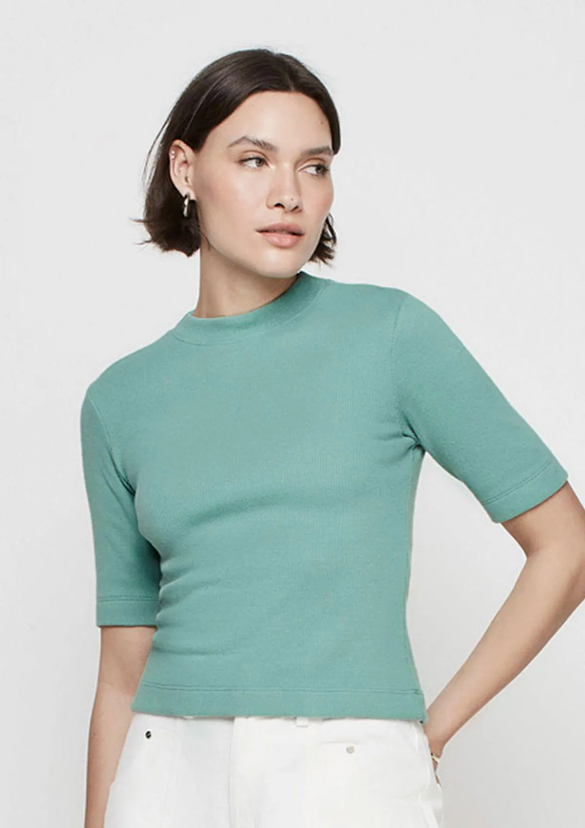 Blusa Canelada Decote Redondo Ajustada - Verde