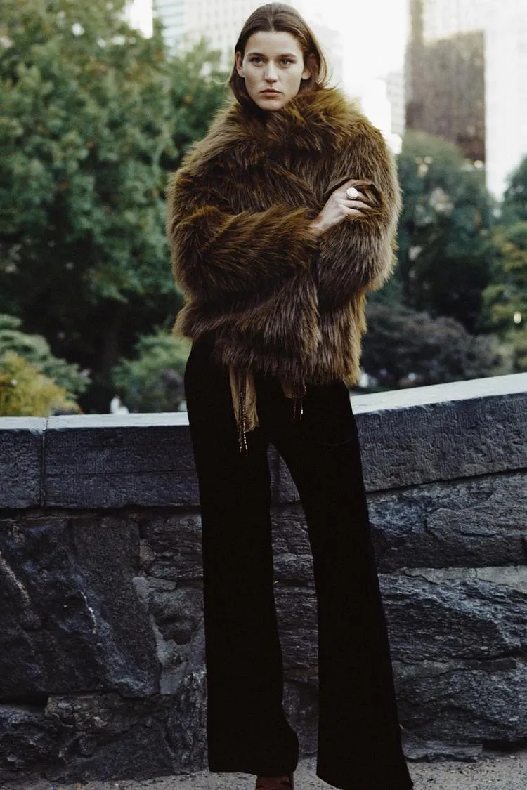 CASACO CURTO COM PELO SINTÉTICO ZW COLLECTION