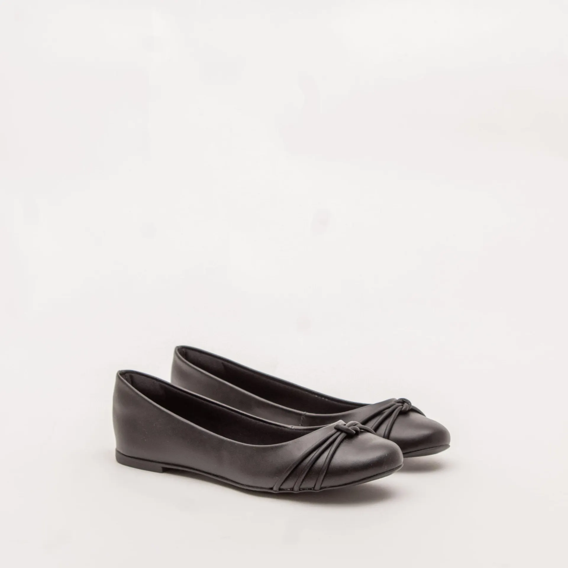 Sapatilha nó no cabedal - PRETA