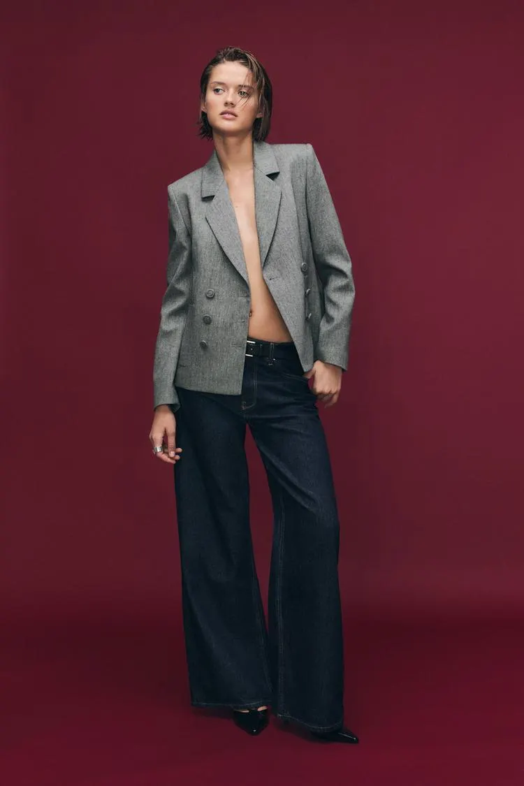 BLAZER CRUZADO COM BOTÕES FORRADOS