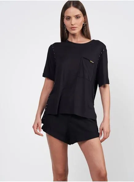 Camiseta Com Aplicação Bolso Frontal