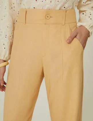 Calça Reta Pregas