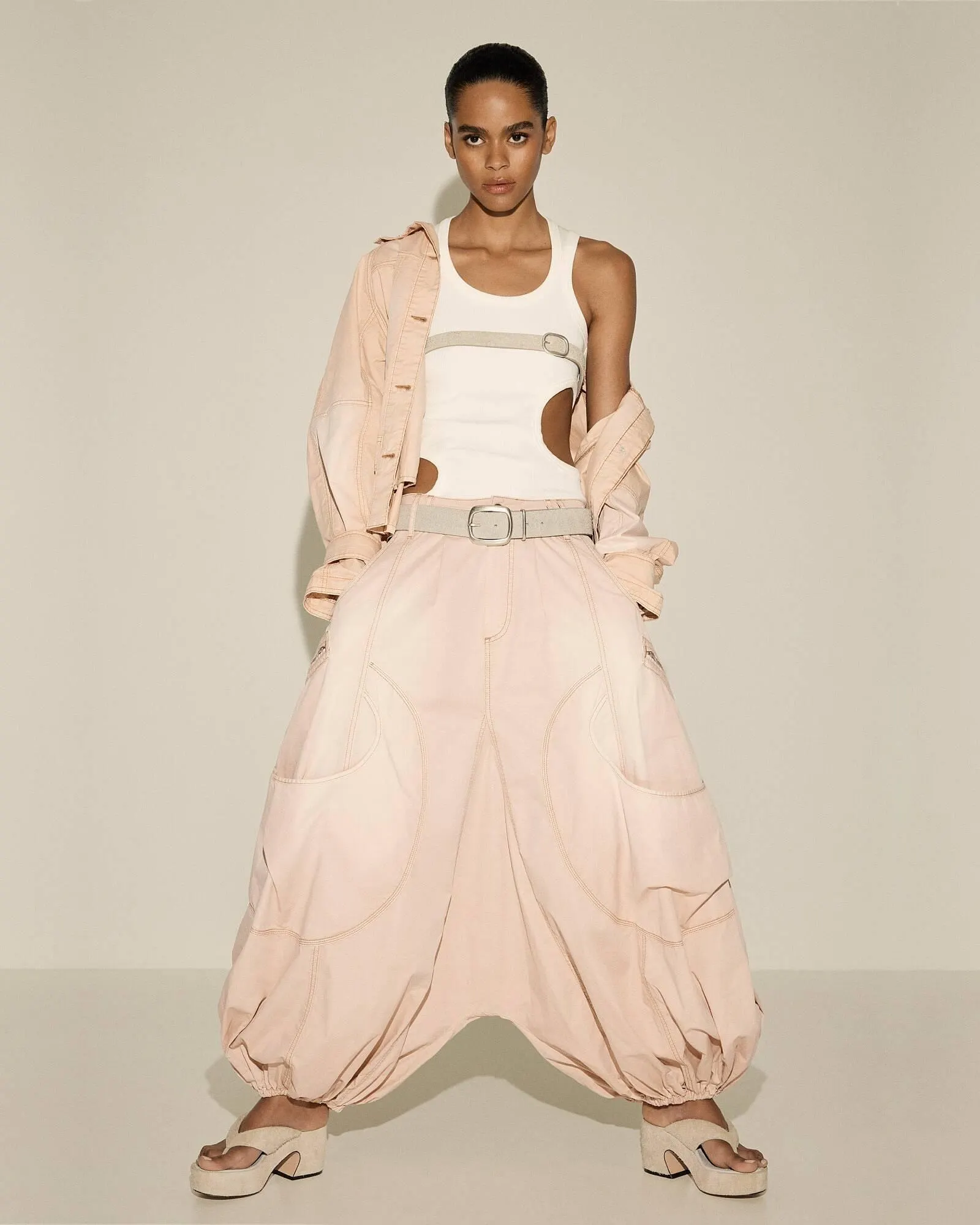 Encarte de Catálogo Desigual 11 de junho até 17 de junho 2025 - Pagina 3