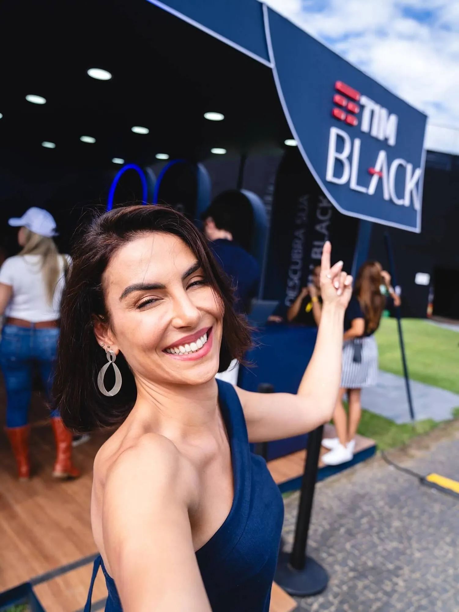 Encarte de Catálogo Tim 12 de abril até 18 de abril 2026 - Pagina 3