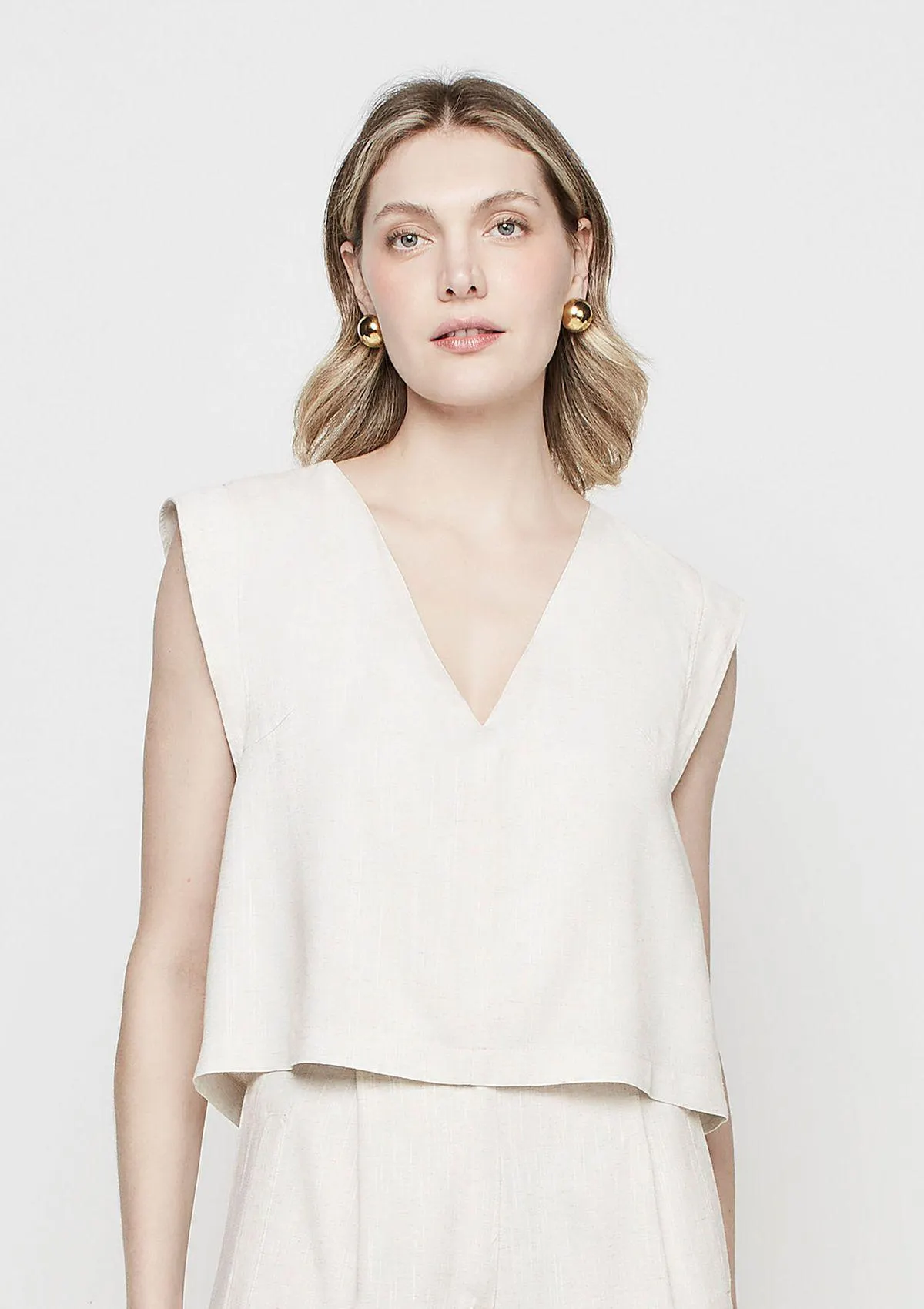 Regata Decote V Reta Com Linho - Off White