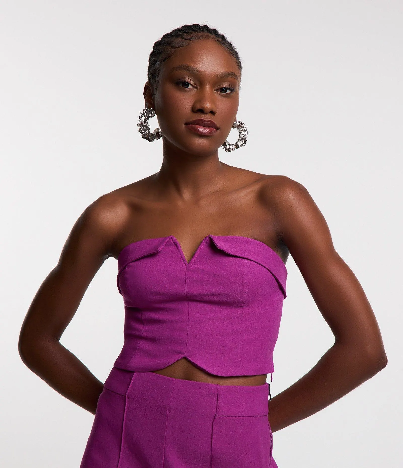 Blusa Cropped em Bengaline com Decote Viradinho Rosa