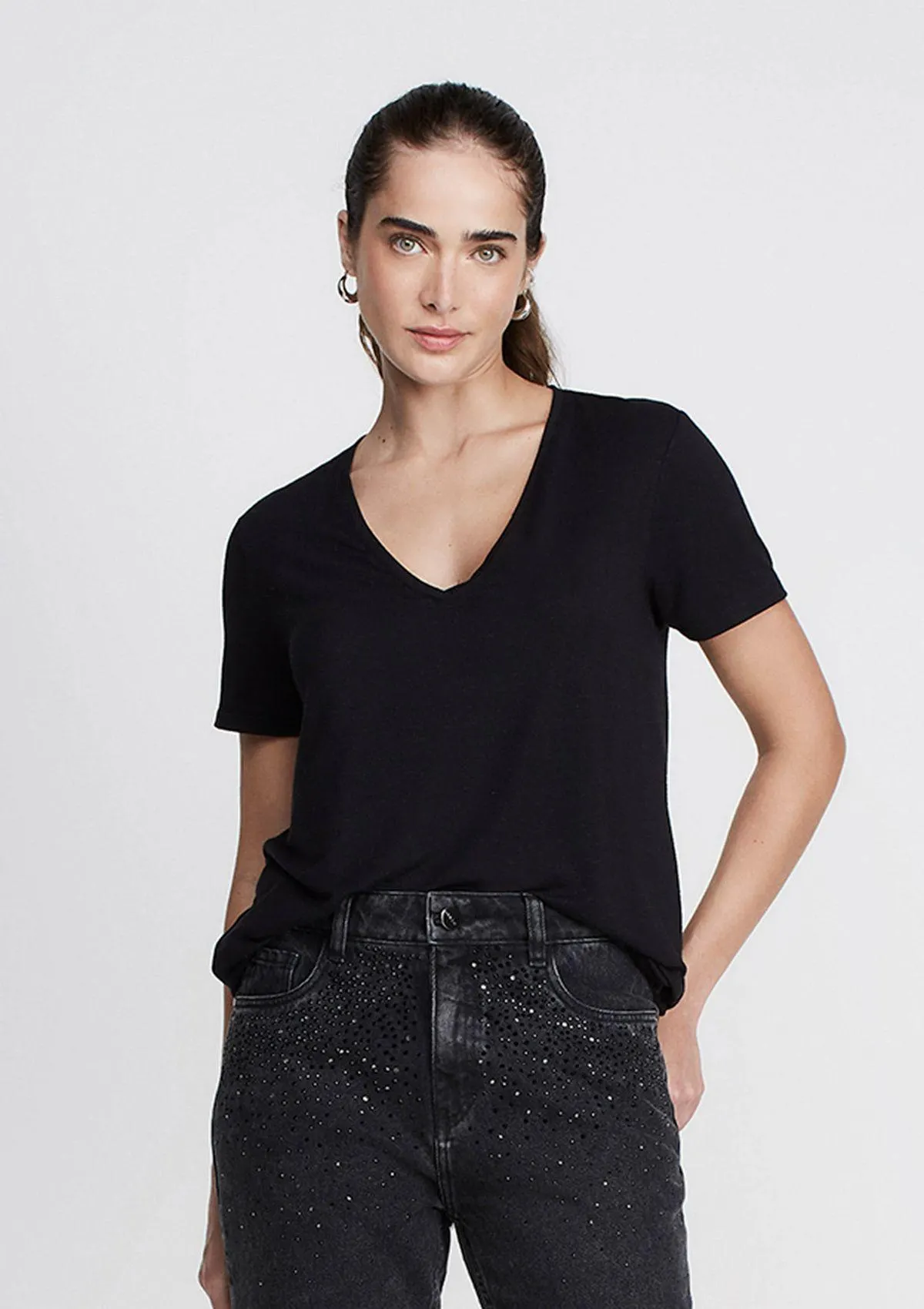 Blusa Alongada Decote V Em Viscose - Preto