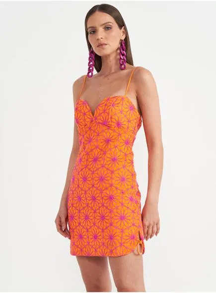 Vestido Com Amarração