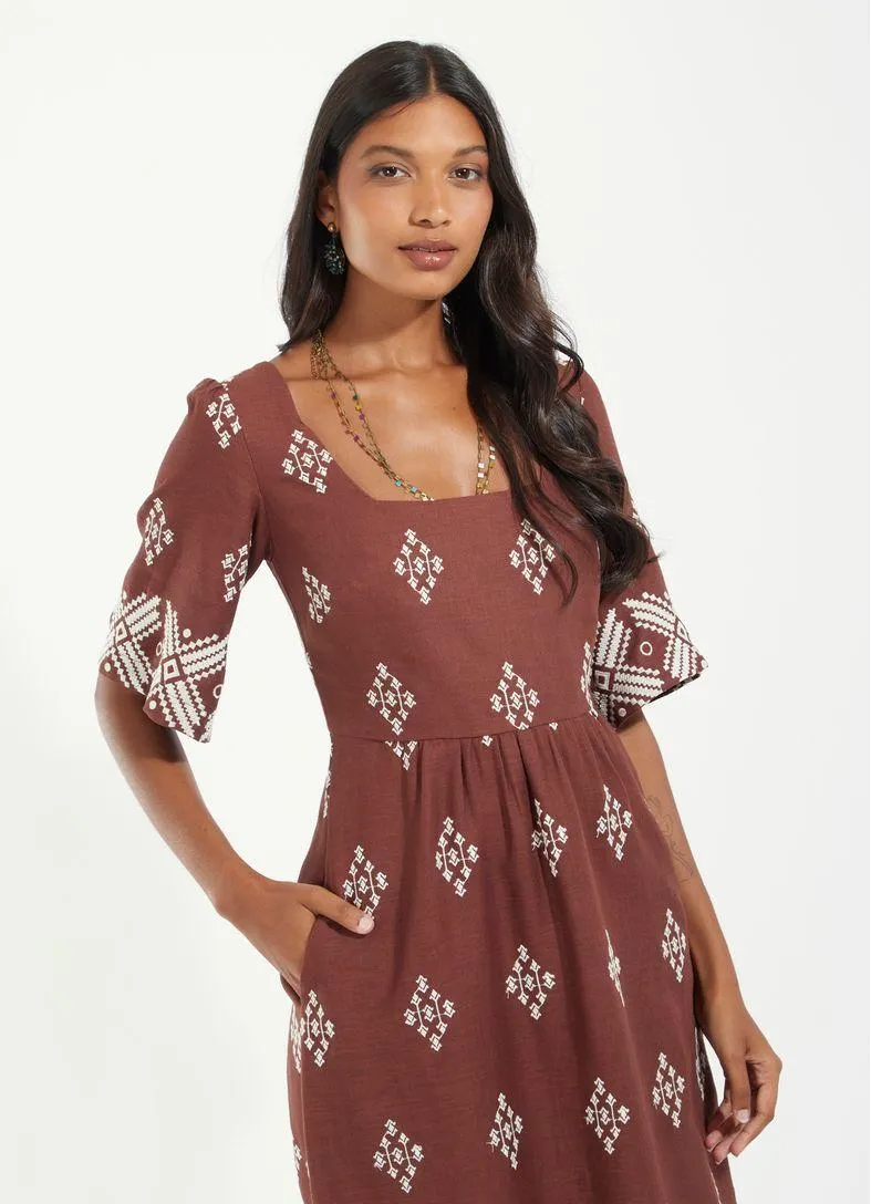 Vestido linho bordado jardim