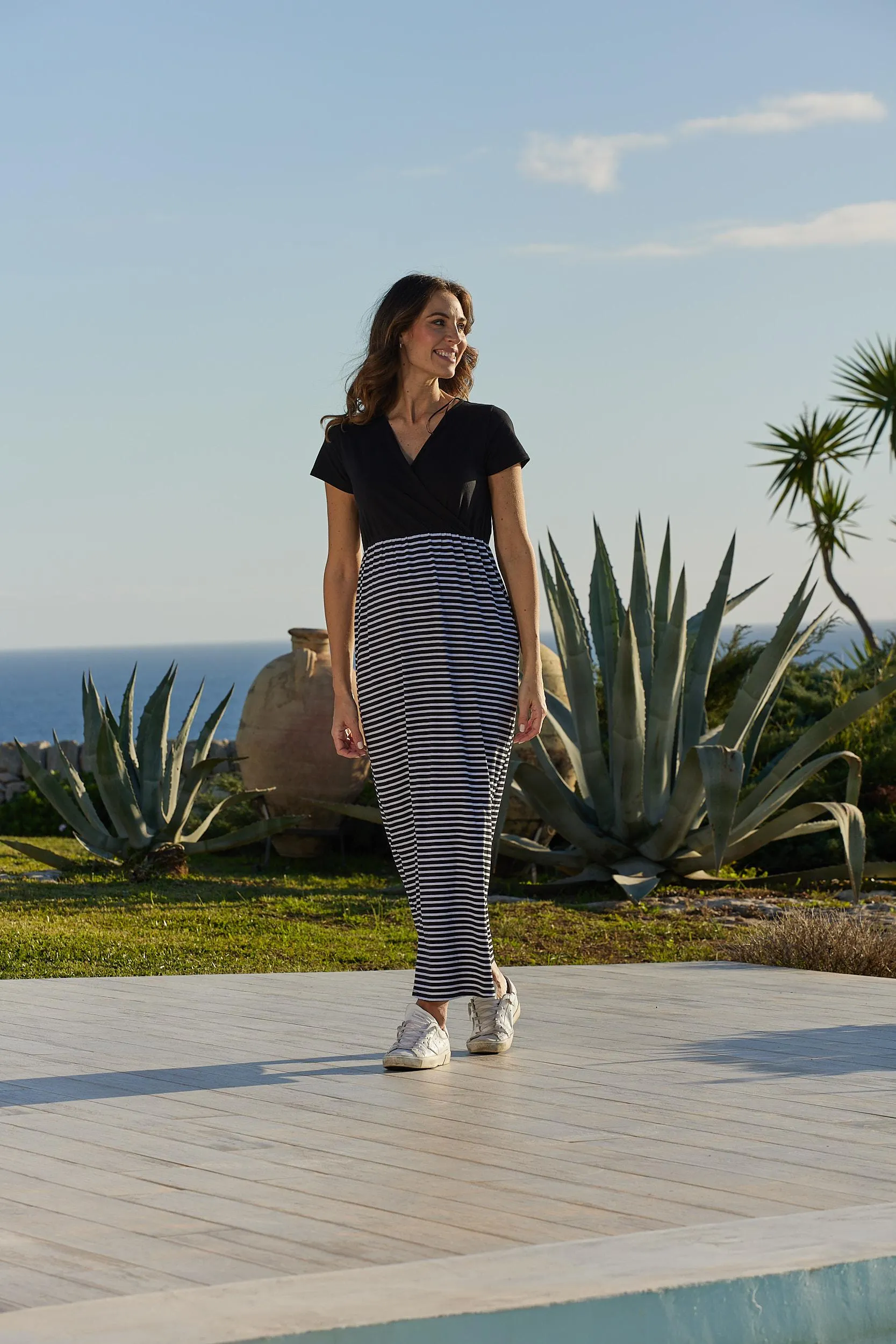 Γυναικείο φόρεμα εγκυμοσύνης/θηλασμού μαύρο ριγέ