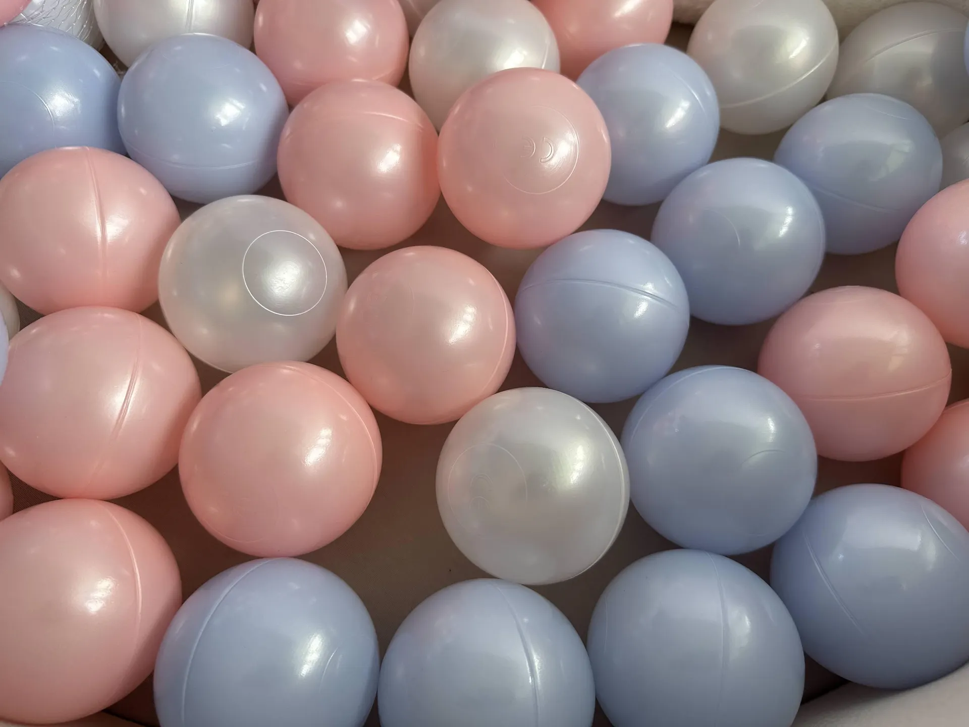 200 Balls - Blue, Pink, Pearl