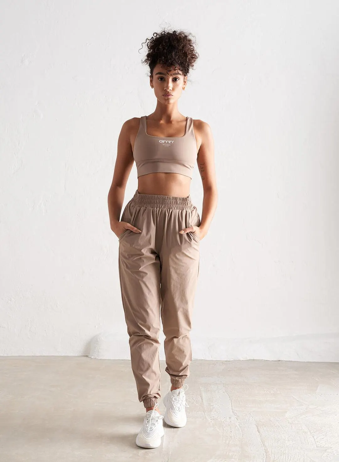 ESPRESSO WINDBREAKER PANTS