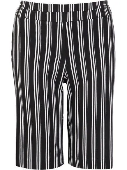 Women's Print Bengaline Shorts in Fine Stripe