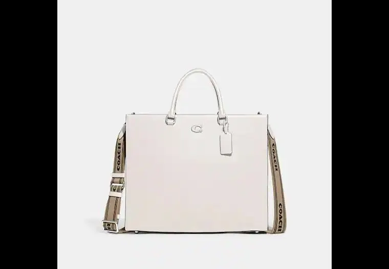 Tote 40 With Signature Canvas Detail