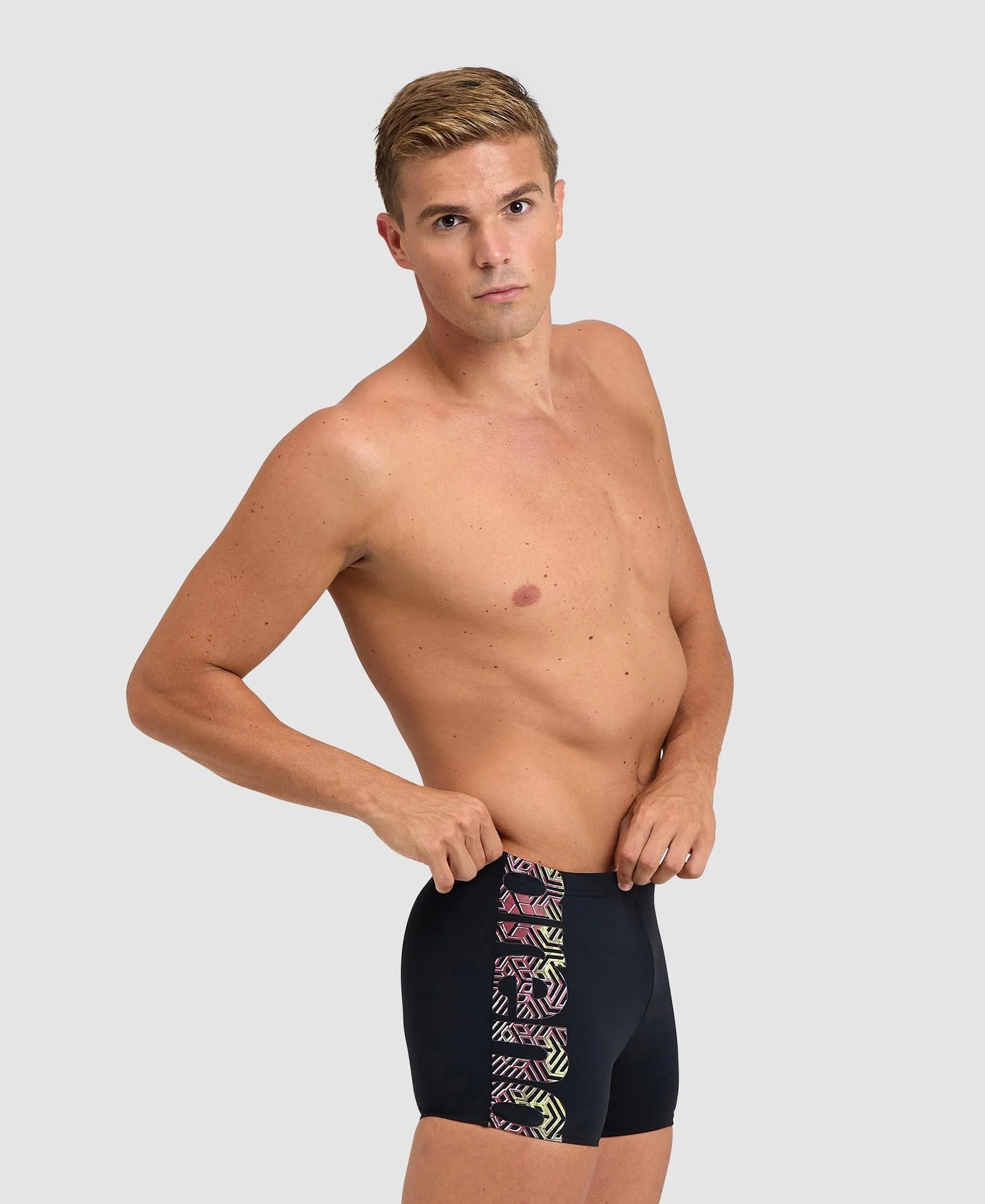 Shorts Hombre Kikko Pro Estampado Gráfico