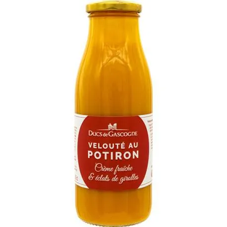 Velouté de potiron crème fraiche et éclats de girolles