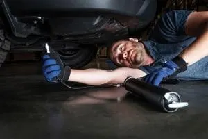 4,500 PSI Pistol-Grip Grease Gun