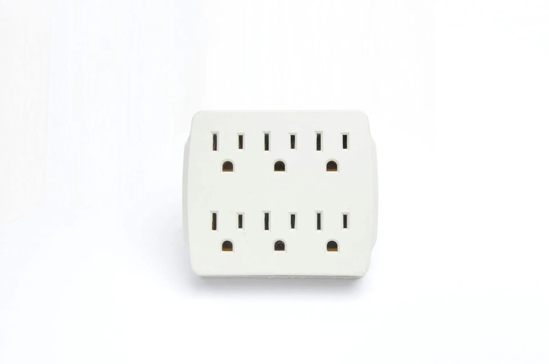 Bloc mural à 6 prises Certified, adaptateur avec mise à la terre, 3 broches, blanc