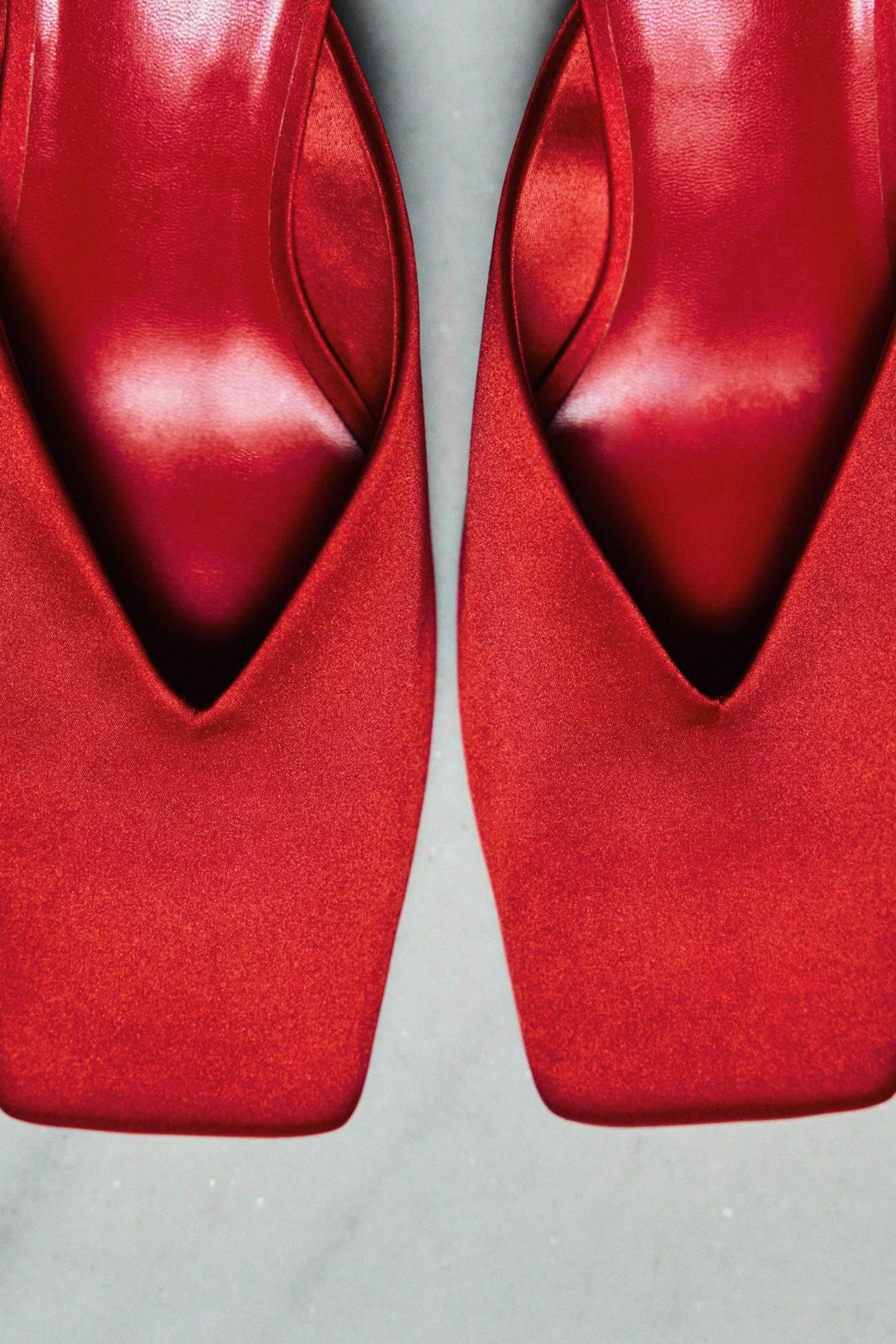 Mules à talon en satin