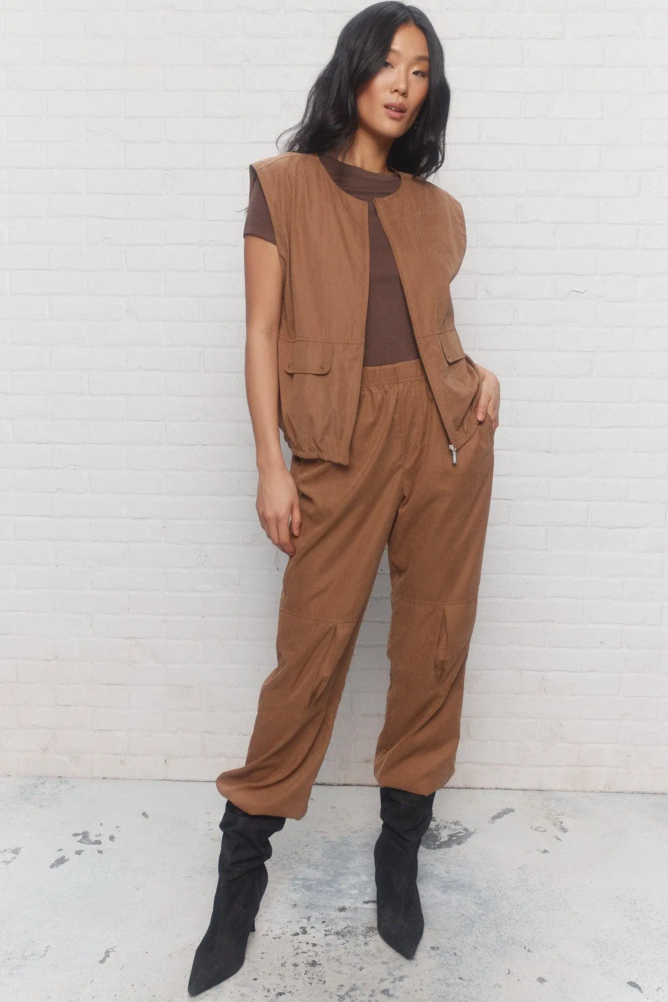 Briar | Veste brune sans manches