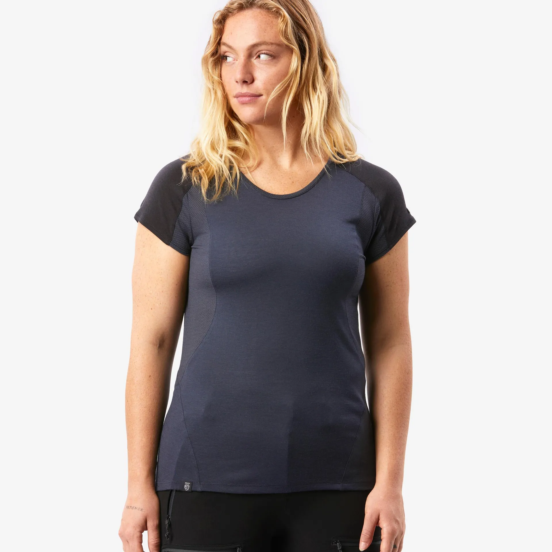 T-shirt de randonnée en laine mérinos femme – MT 500