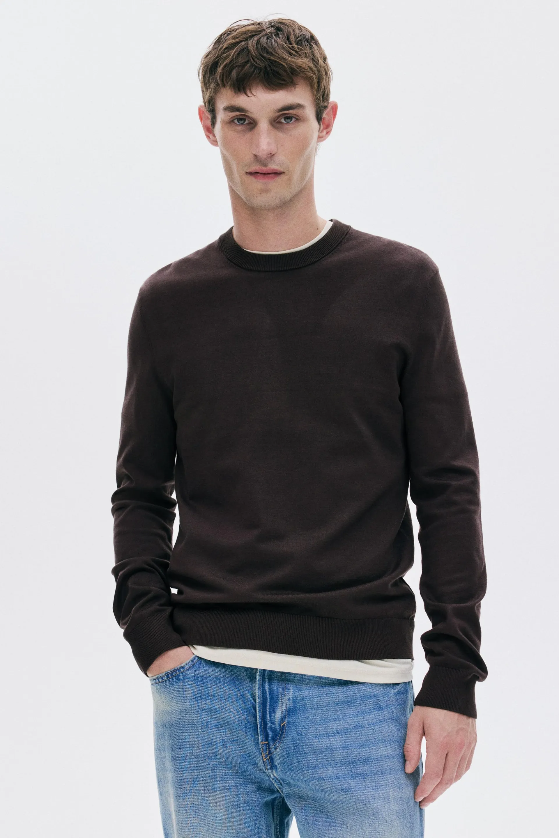 Chandail classique en tricot fin