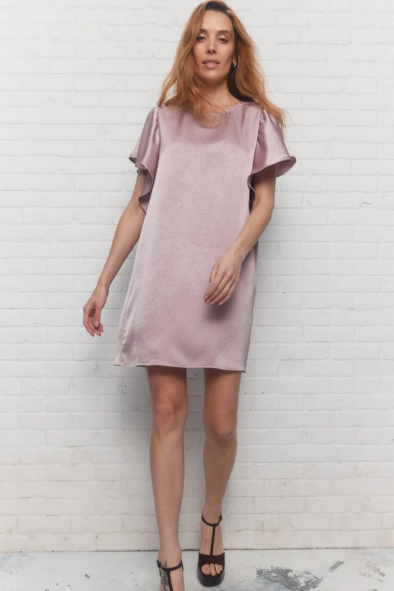 Benette | Robe rose satinée