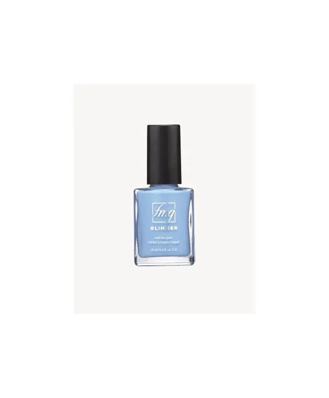 Formule soyeuse qui renforce les ongles avec un fini en gel durable et sans écaillement. 12 ml.
