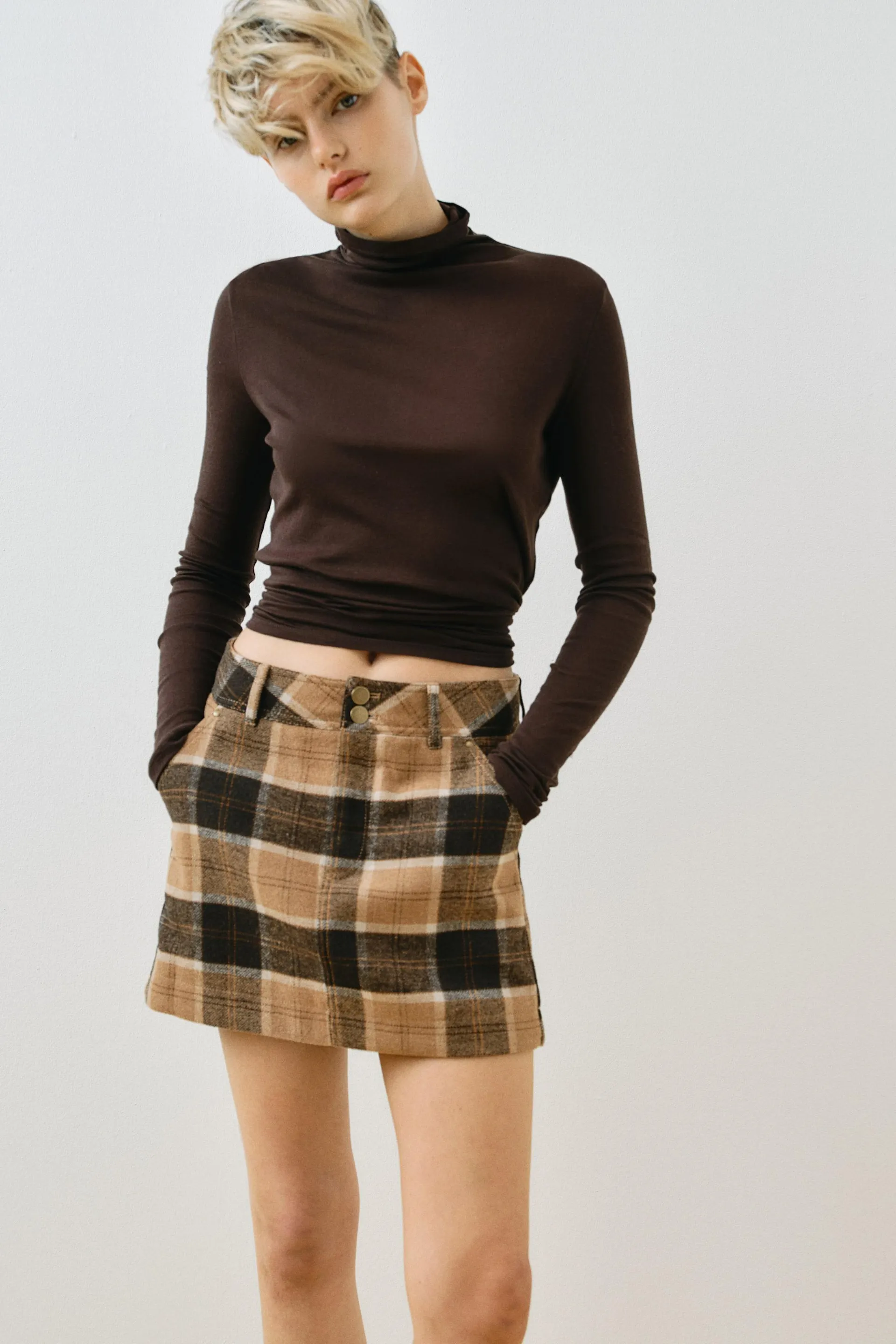 Brushed-finish mini skirt