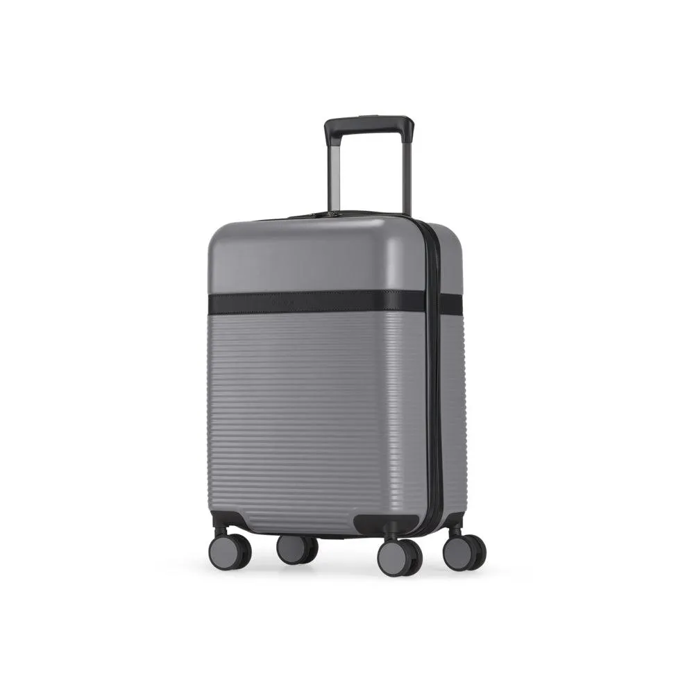 Bugatti - Valise de cabine à coque rigide - 21.50po de la collection Sofia - Gris foncé
