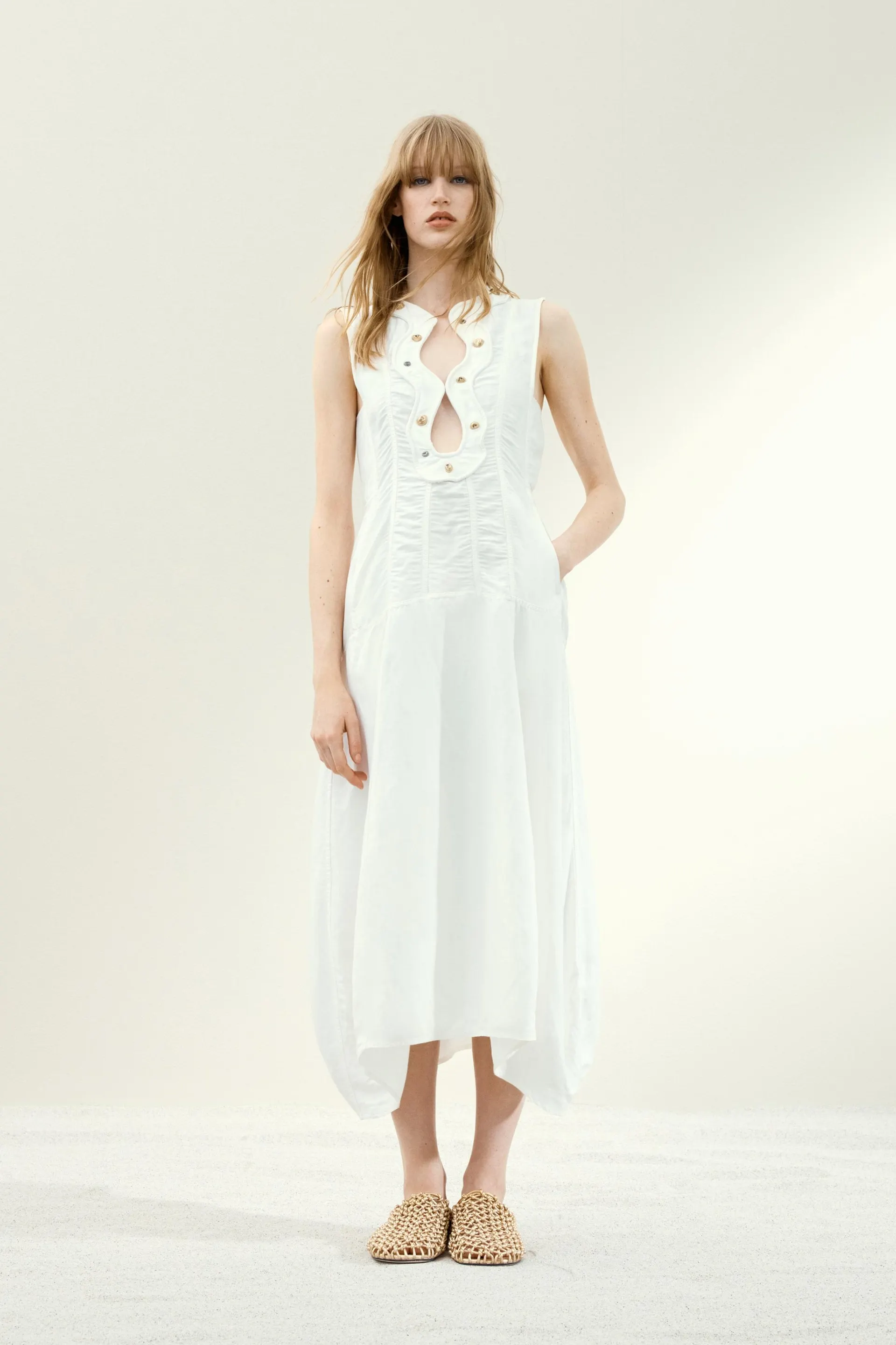 Robe trapèze cloutée