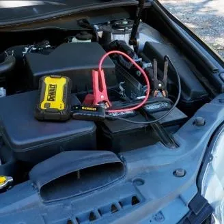 DEWALT 1,600A Li-ion Portable Jump Starter/USB Power Bank