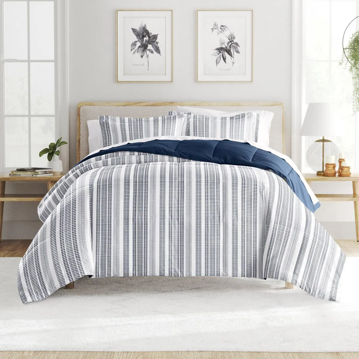 Down Alternative Farmhouse Dreams Reversible Comforter Set