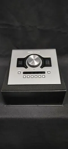 Universal Audio - UA-APLTWXQ