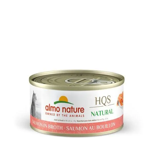 Salmon in broth for adult cats
