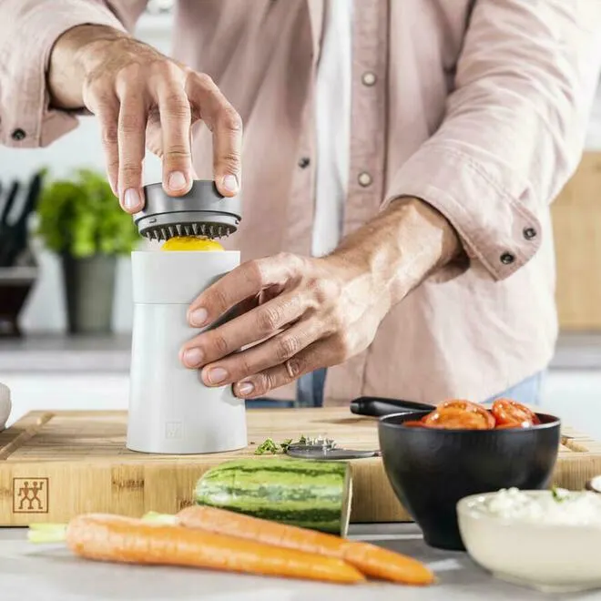 Z-Cut 4 in 1 Multifunctional Spiralizer with Sharp Stainless Steel Blade - ZWILLING