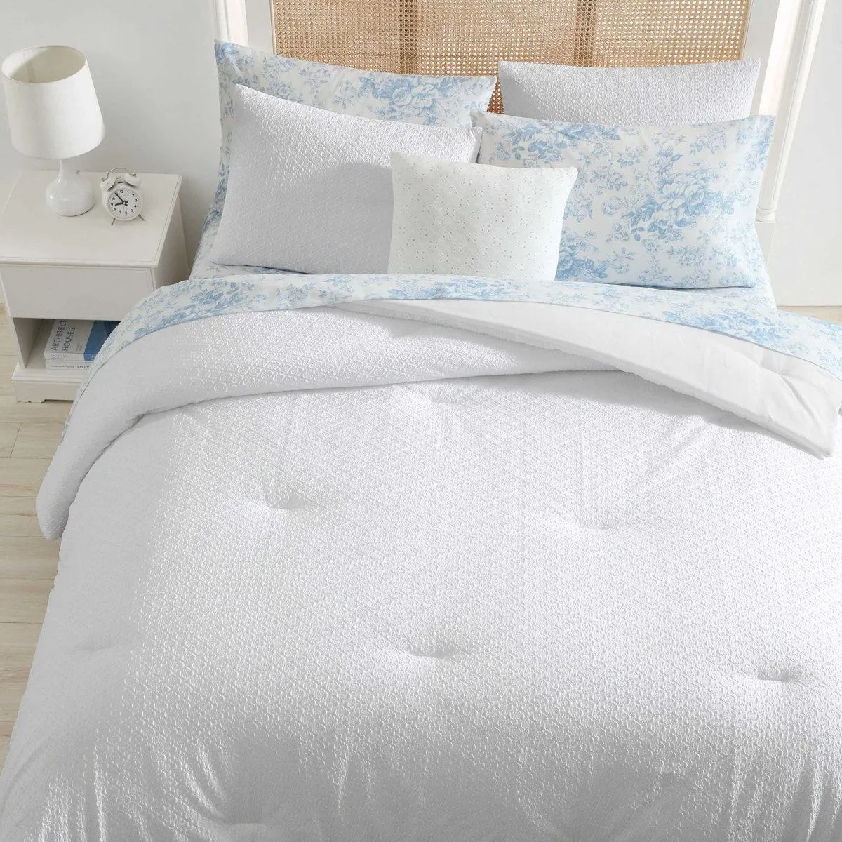 Laura Ashley Margaret White Easy Care Reversible Dorm Bonus Bed Set