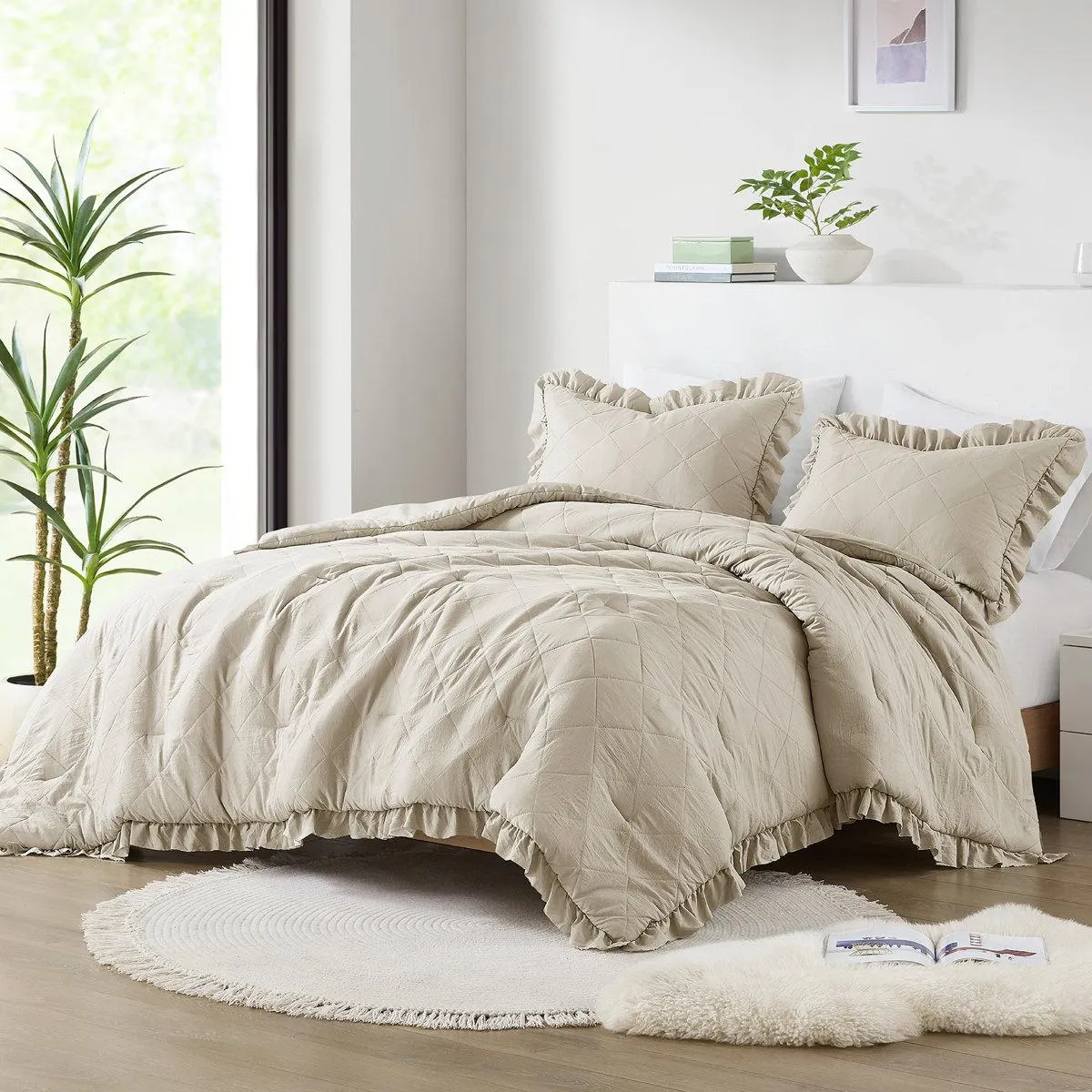 Phoebe Diamond Quilted Ruffle Edge Comforter Set