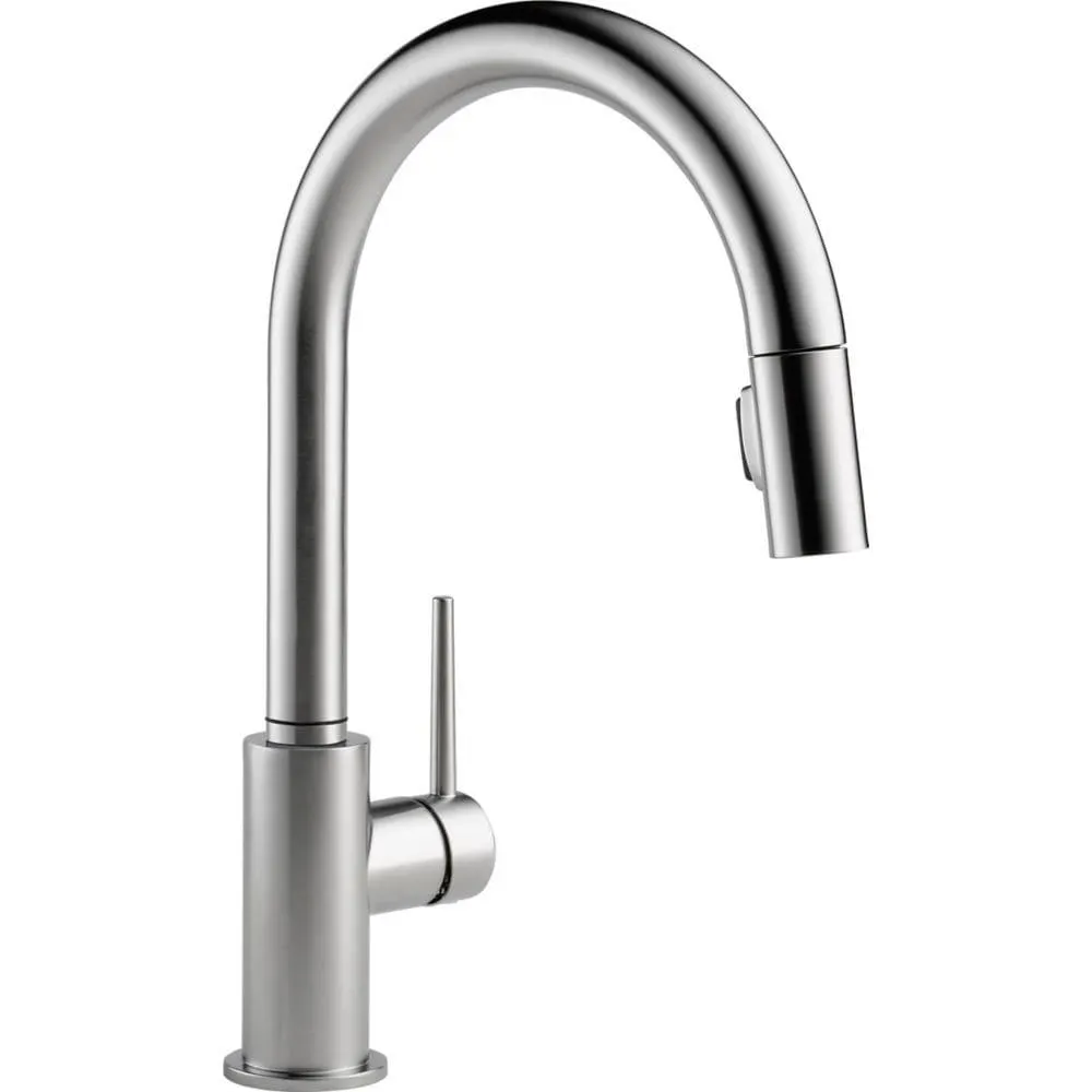 Trinsic Single-Handle Pull-Down Sprayer Kitchen Faucet with MagnaTite Docking in Arctic Stainless