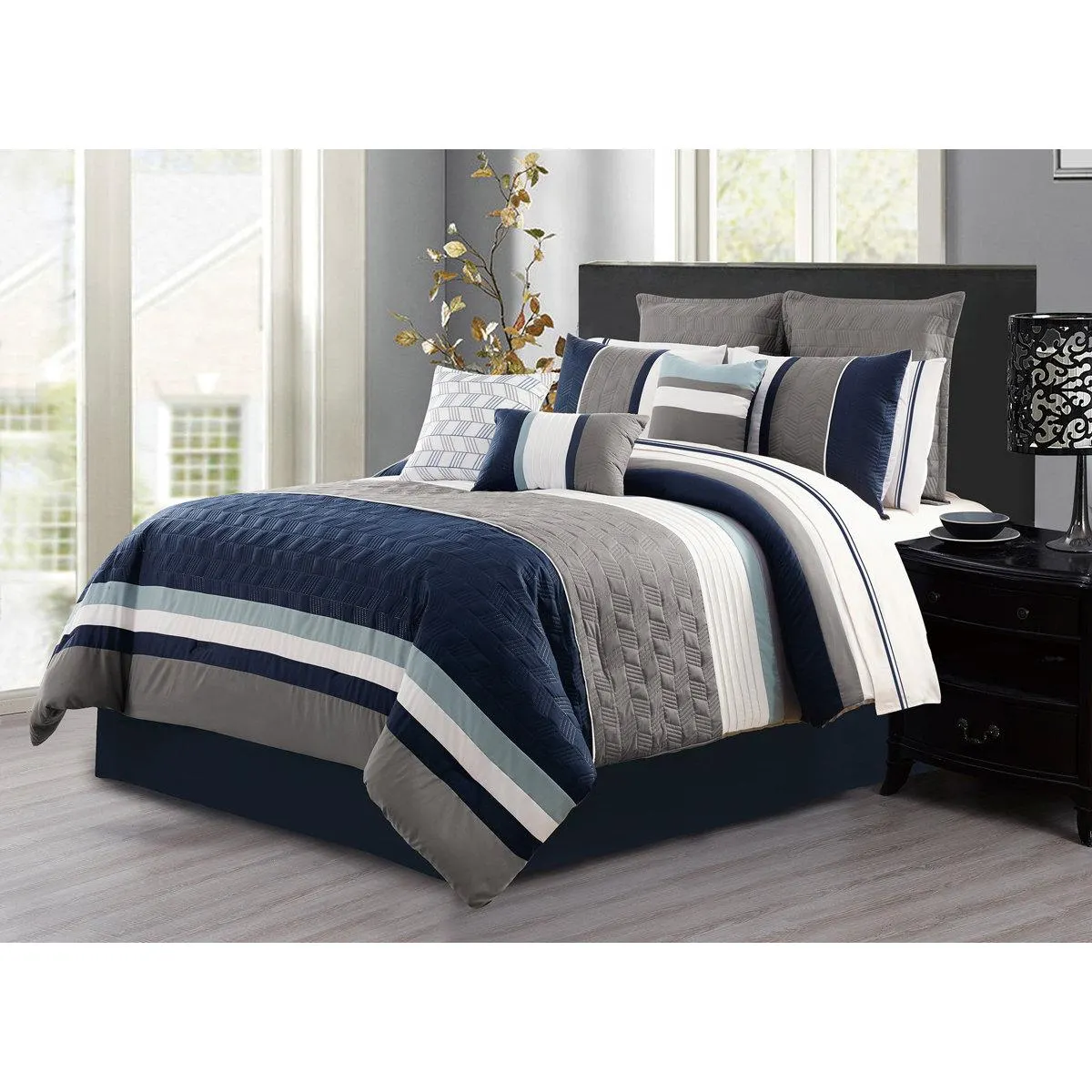 Safdie Luxury Home Geometric Shapes Comforter Set