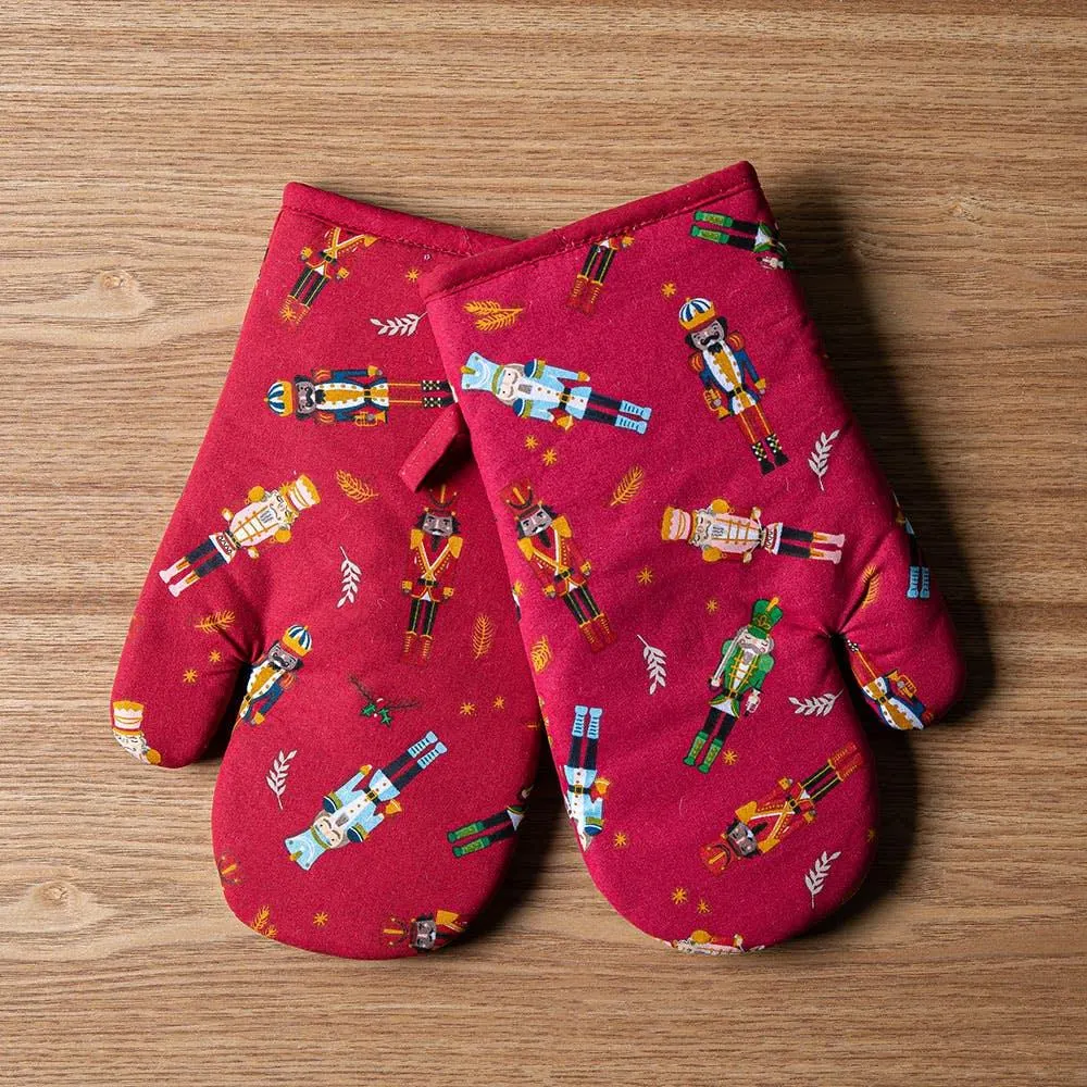 Harman Christmas 'Merry Nutcrackers' Cotton Oven Mitt - Set of 2