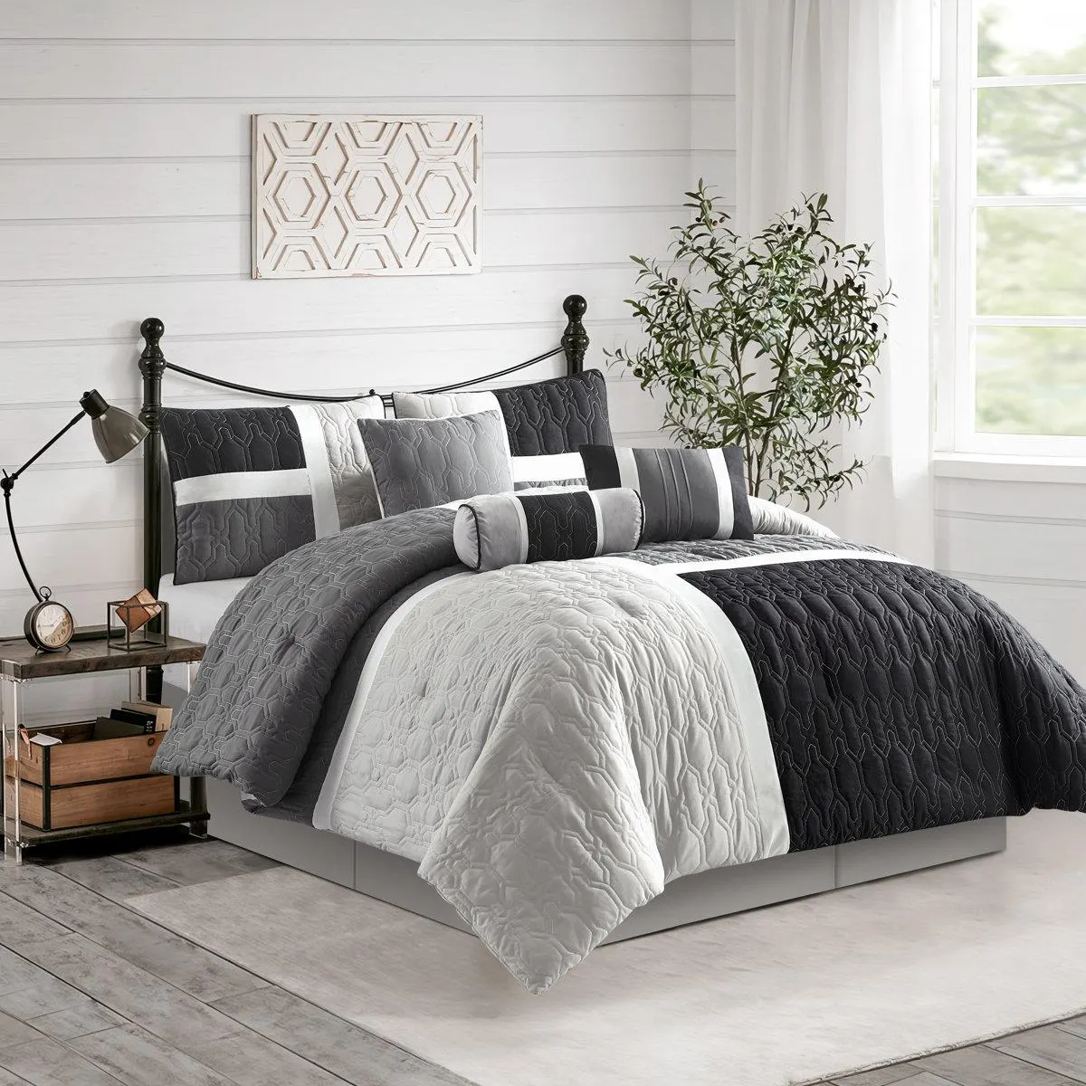 Natalia GrayWhite/Black Microfiber 7 Piece Comforter Set