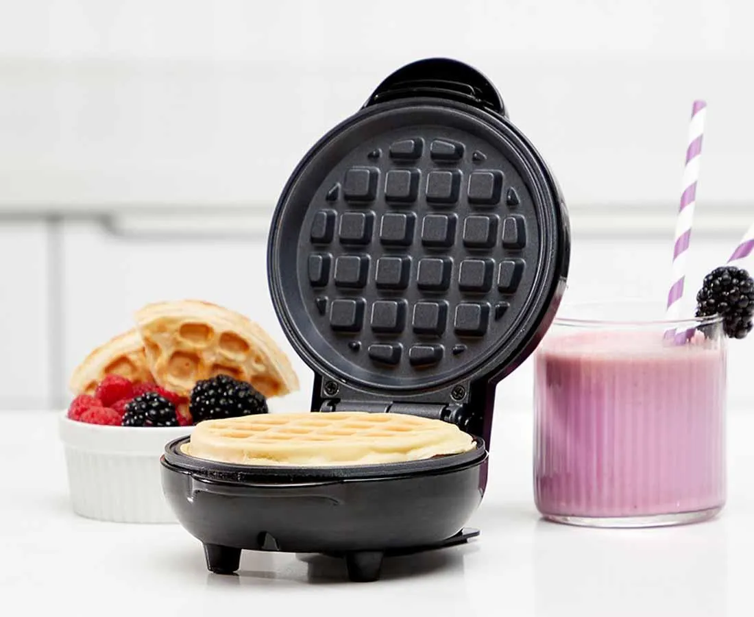 thinkkitchen Mini Waffle Maker, Black