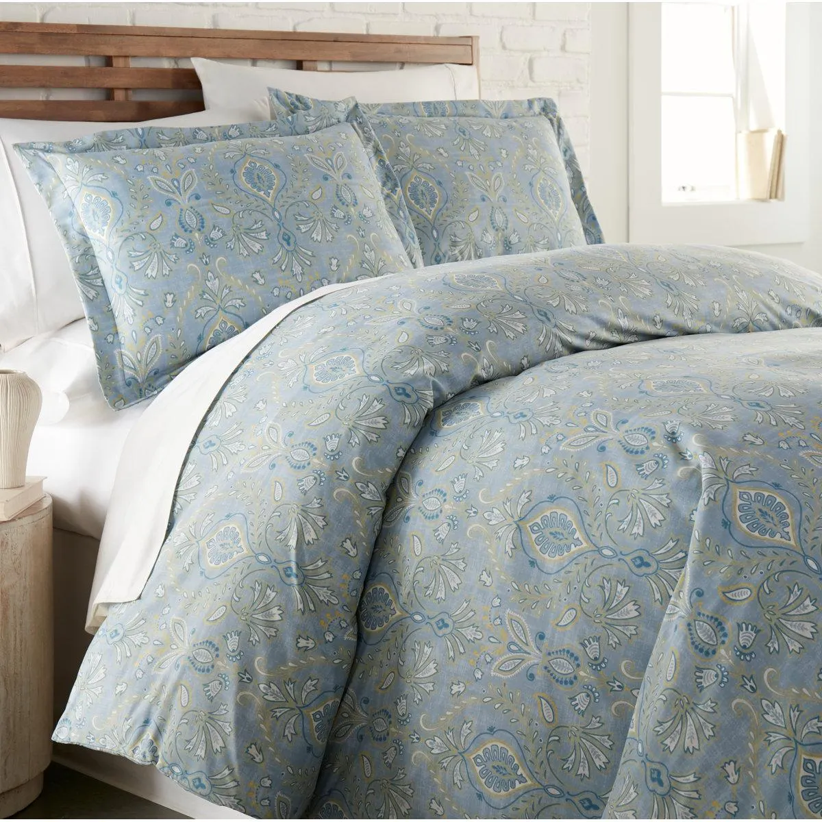 Down Alternative filling Oversized Reversible Comforter Set with matching shams