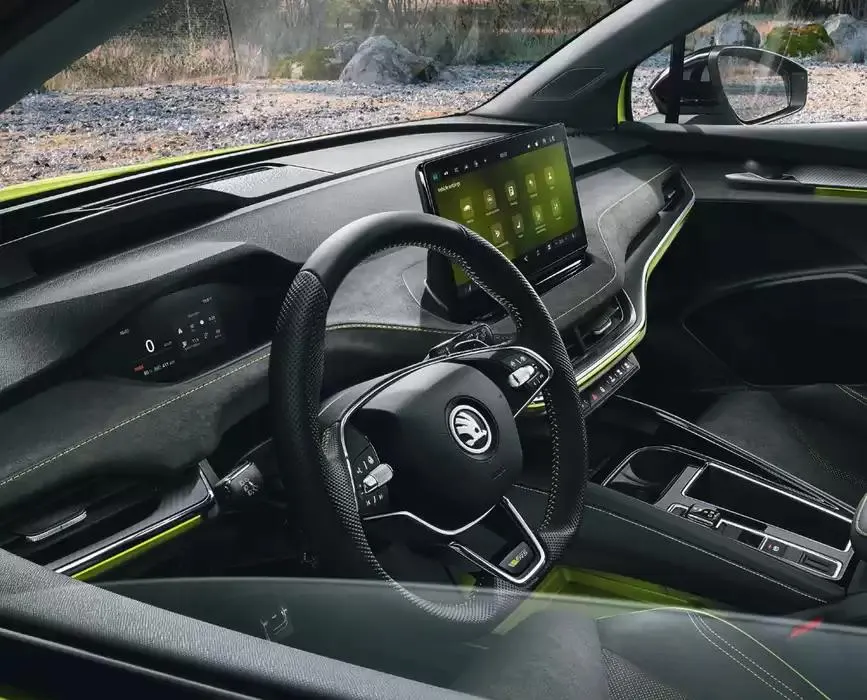 Prospekt Enyaq von 24. Oktober bis 7. November 2024 - Prospekt seite 100